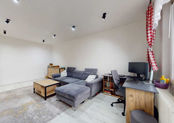 Svetlý 2-izbový byt po rekonštrukcii v Ružinove – Jašíková