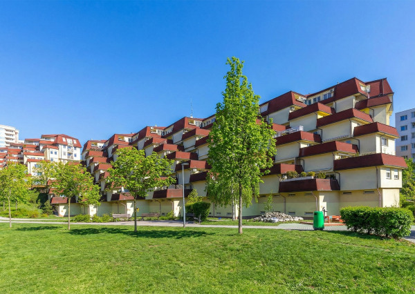 PRIESTRANNÝ 3 izb.byt, garáž, klimatizácia v TOP časti BA IV