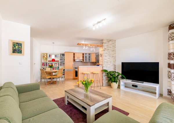 PRIESTRANNÝ 3 izb.byt, garáž, klimatizácia v TOP časti BA IV