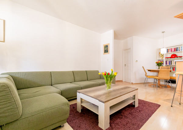 PRIESTRANNÝ 3 izb.byt, garáž, klimatizácia v TOP časti BA IV