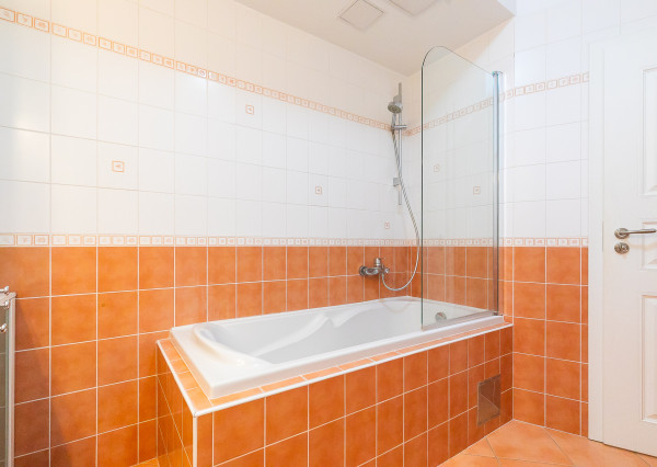 PRIESTRANNÝ 3 izb.byt, garáž, klimatizácia v TOP časti BA IV