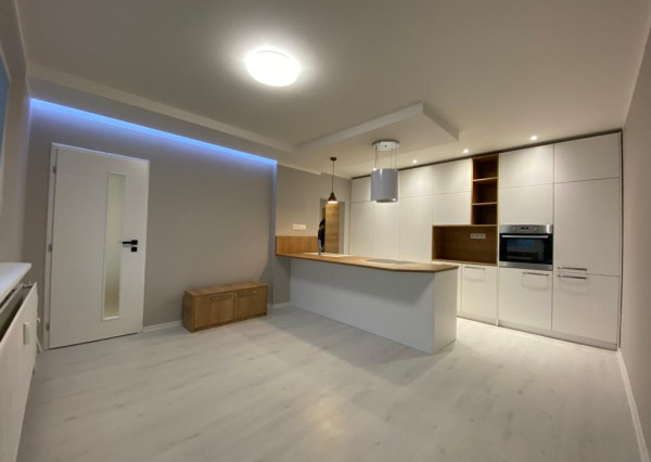 3,5-izbový byt po rekonštrukcii s balkónom, Račianska