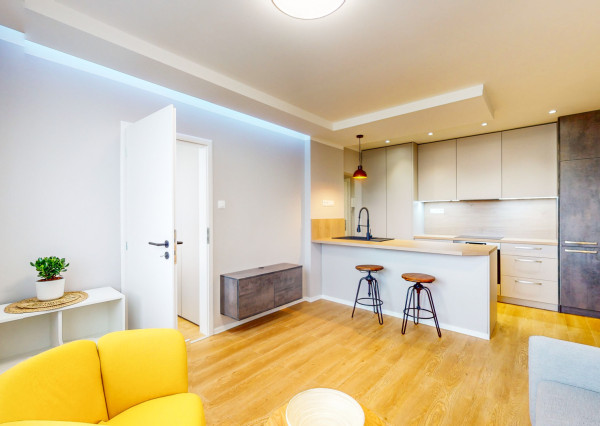 3,5-izbový byt po rekonštrukcii s balkónom, Račianska