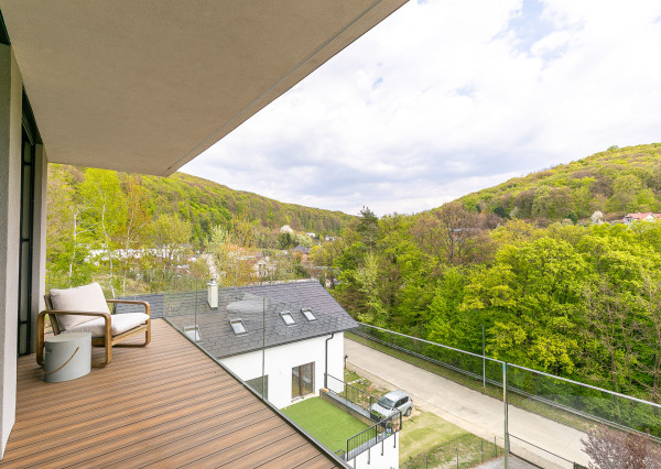 NOVOSTAVBA-5 izb.mezonet 165 m2,kompletne zariadený+ZÁHRADKA.