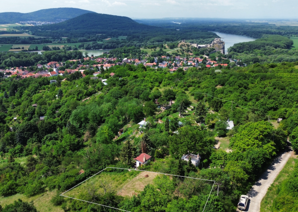 Krásny rekreačný pozemok s výhľadom, Devín - K Zlatému rohu