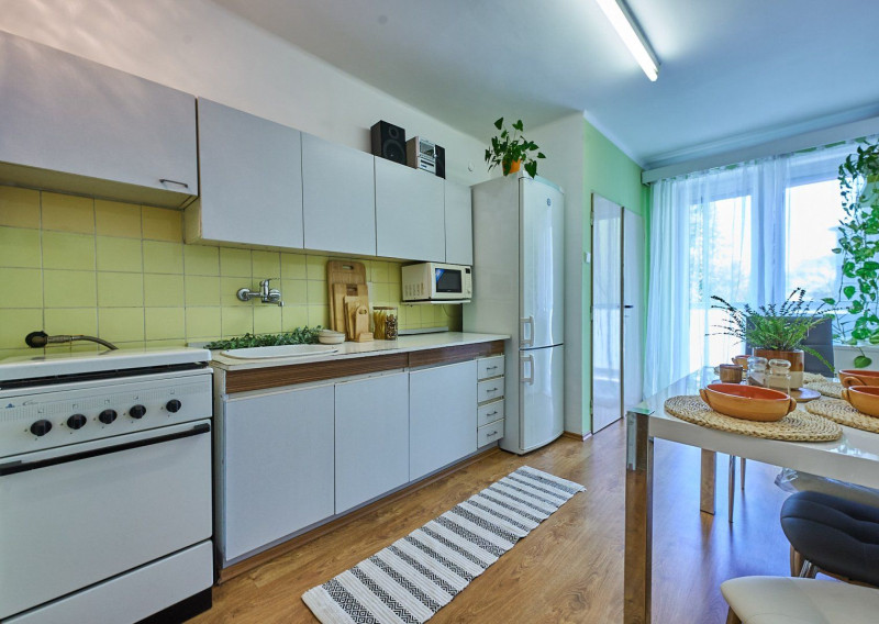 PREDANÉ: Na predaj: 2-izbový byt na Slovinskej ulici, Trnávka, 2x balkon