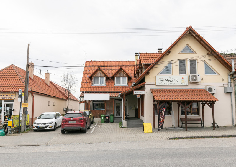 PRENAJATÉ- Komerčný priestor 93m2 s mnohofunkčným využitím.