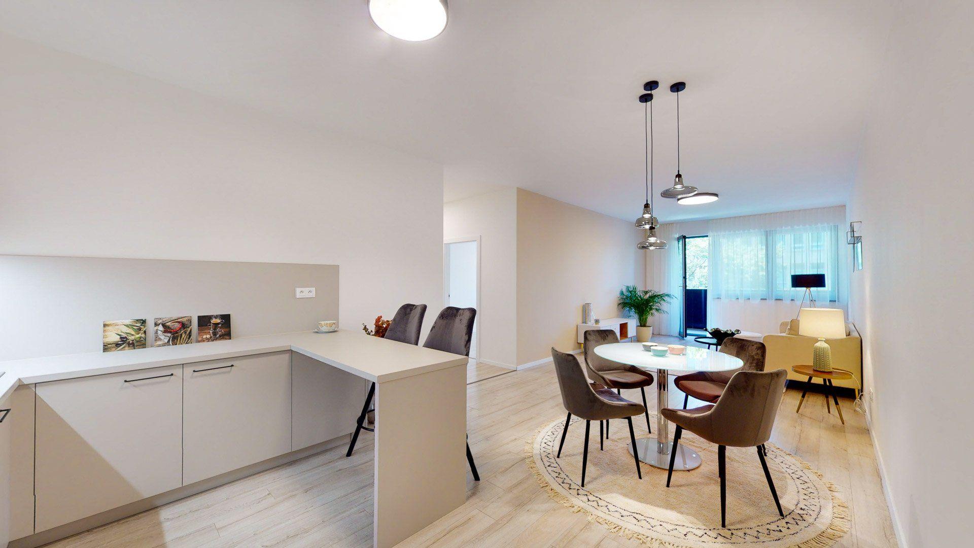 PRENAJATÉ - Úpne nový, elegantný 3 izb.byt 124 m2 kompletne zariadený, loggia, 2 x parking, BA I - Staré Mesto.