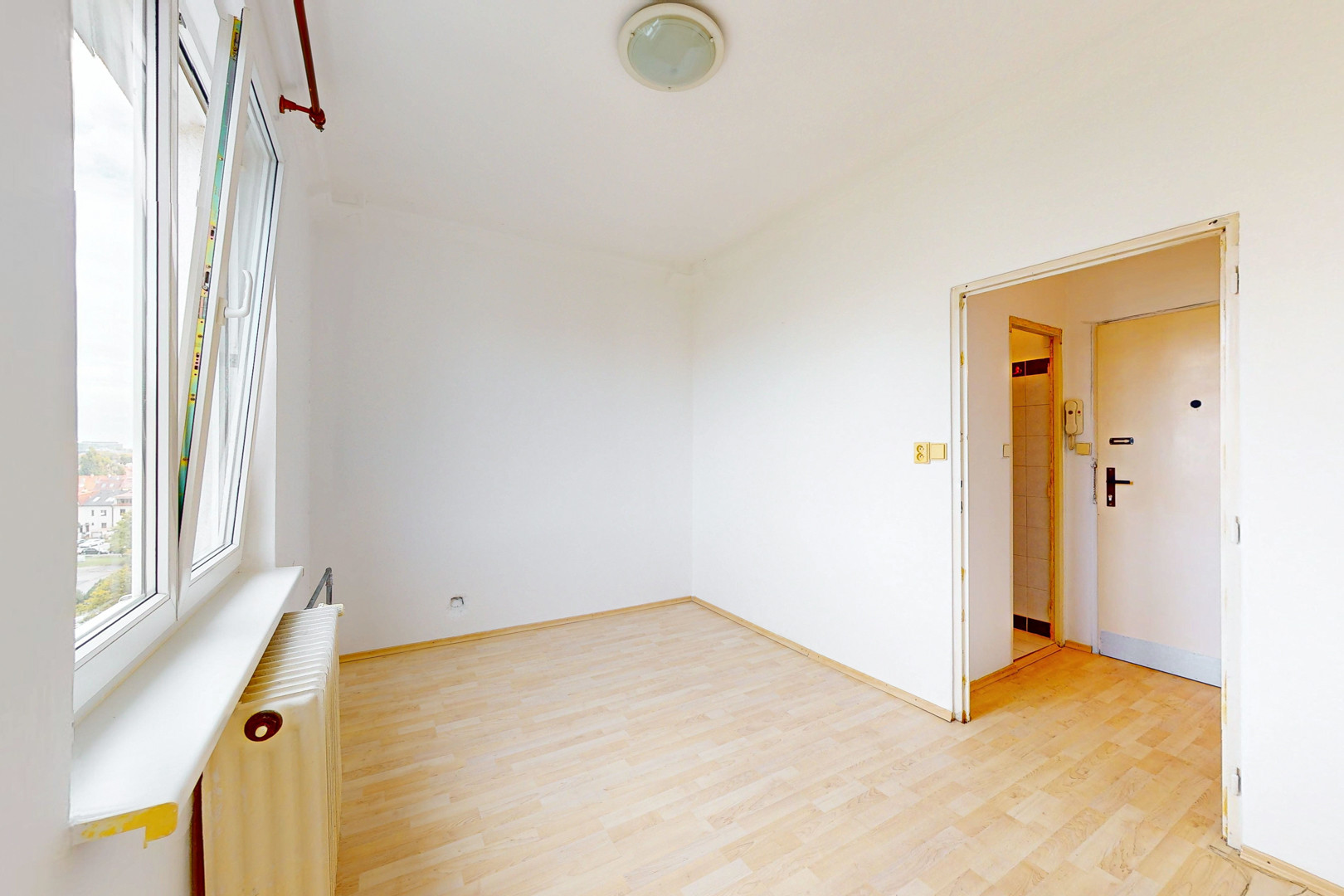 Predaj menšej garsónky s potenciálom - BA Nové mesto