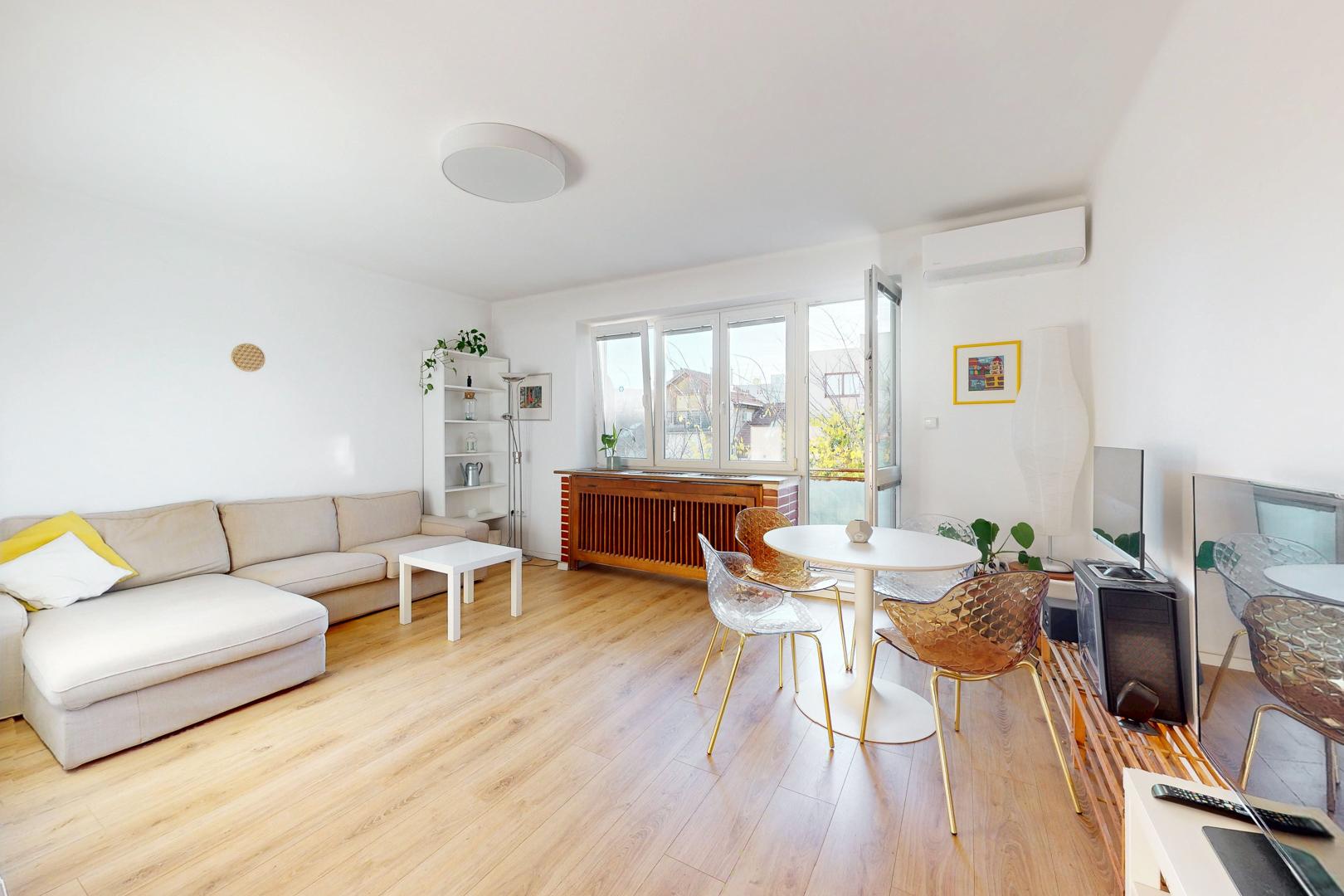 Predaj 2-izbový byt s veľkým balkónom, Lužická, Staré Mesto