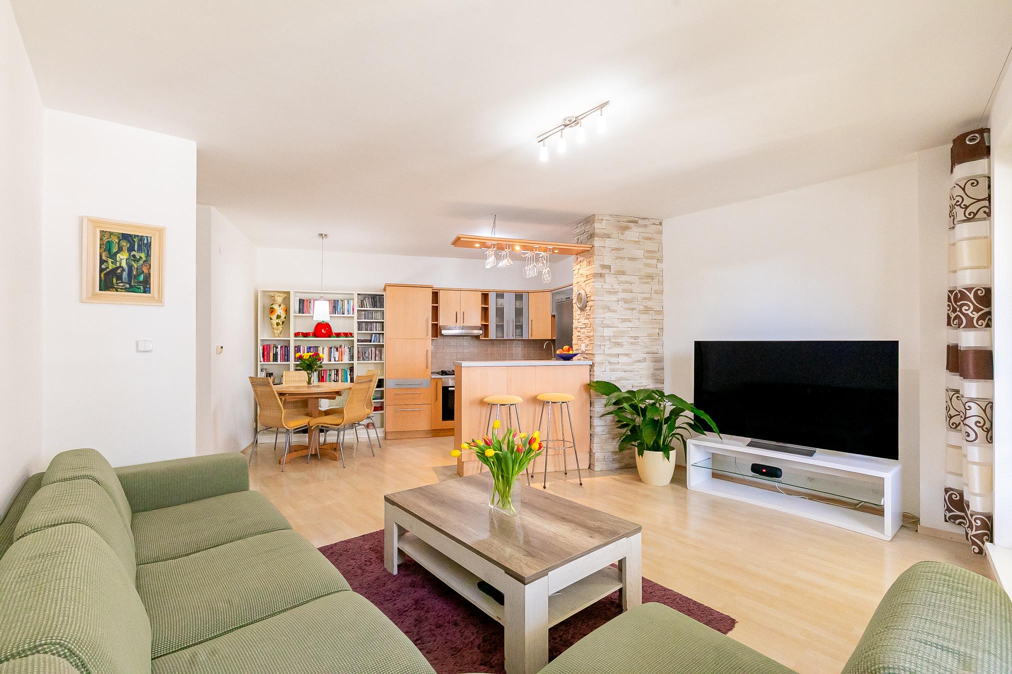 PRIESTRANNÝ 3 izb.byt, garáž, klimatizácia v TOP časti BA IV